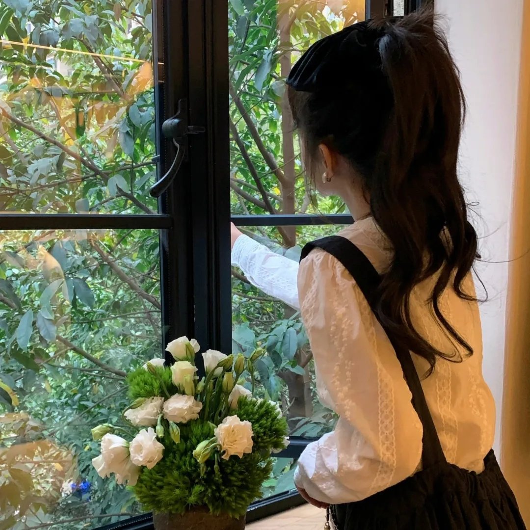叔比狗:尼斯湖大水怪
